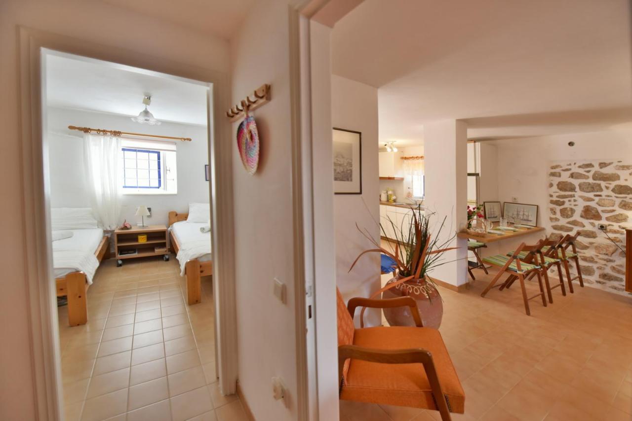 Options House Villa Đảo Hydra Ngoại thất bức ảnh