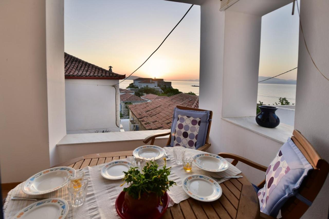 Options House Villa Đảo Hydra Ngoại thất bức ảnh