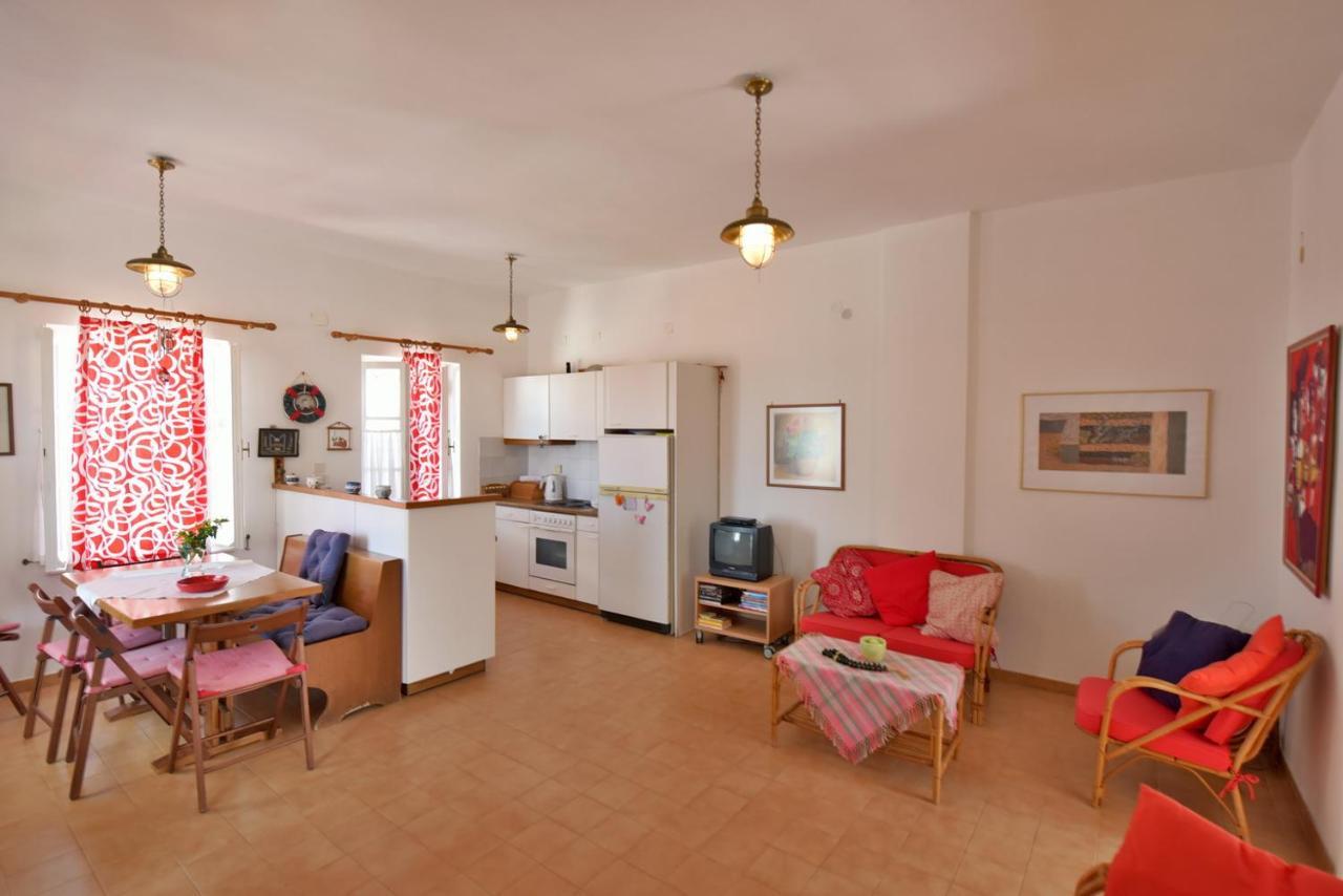 Options House Villa Đảo Hydra Ngoại thất bức ảnh